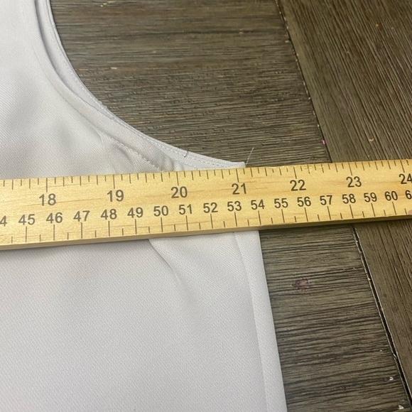 Calvin Klein Gathered V-Neck Sleeveless Top grey size L - Picture 6 of 8